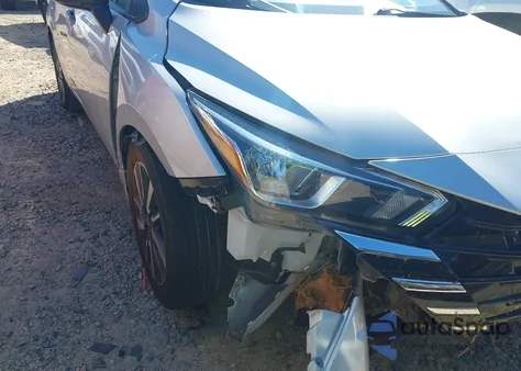 2024 Nissan Versa 1.6 S z USA, uszkodzony, nr VIN 3N1CN8DV8RL861982